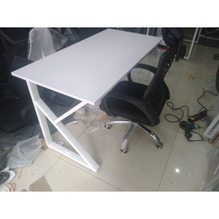 bàn chữ K hiện đại