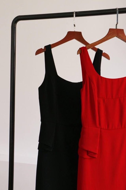 Đầm MIDI xẻ đùi