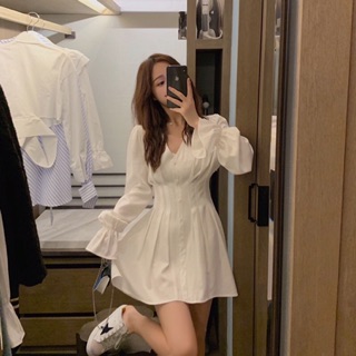 Đầm trắng chiết eo tiểu thư