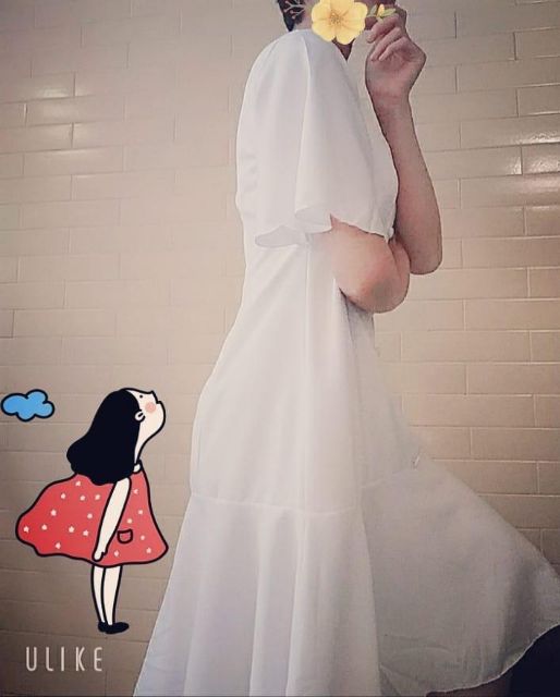 Đầm Nữ Trắng Xòe Cúc Dọc