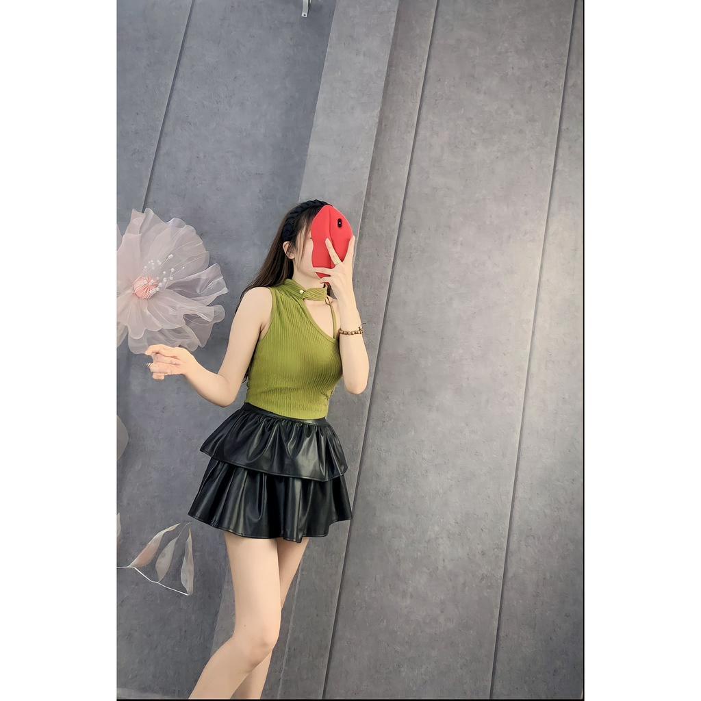 Áo yếm hạt ngọc cổ khoét 1 bên vai 1 dây kiểu dáng croptop cực sexy , chất thun xốp mềm mịn