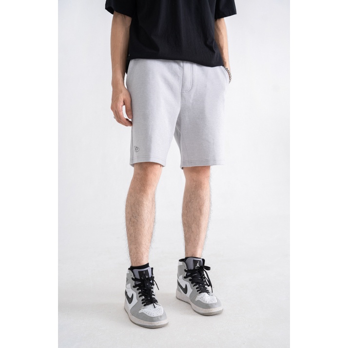 Quần Short BOO Unisex Nỉ Da Cá Mỏng Thêu Logo