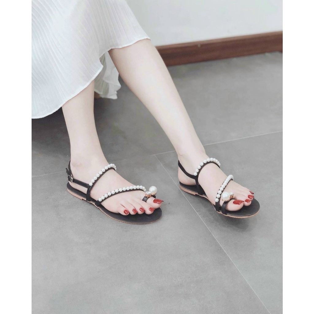 Giày Sandal Nữ Đế Bằng Cài Quai Hậu-Sandal Đi Học Kiểu Sỏ Ngón Đính Ngọc Mẫu Mới Bền Đẹp Đi Biển Đi Chơi  Mã SDNGOC