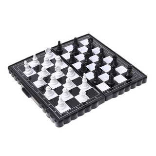Đồ chơi cờ vua nam châm bằng nhựa kích thước mini 13 x 13cm bỏ túi tiện dụng