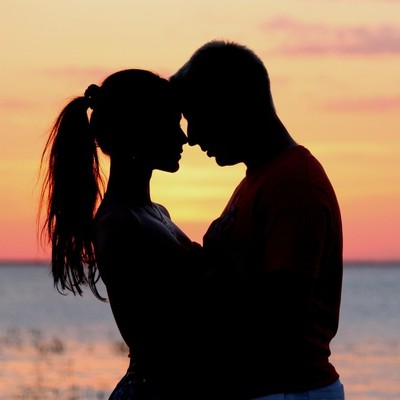 Hạnh Phúc Lứa Đôi