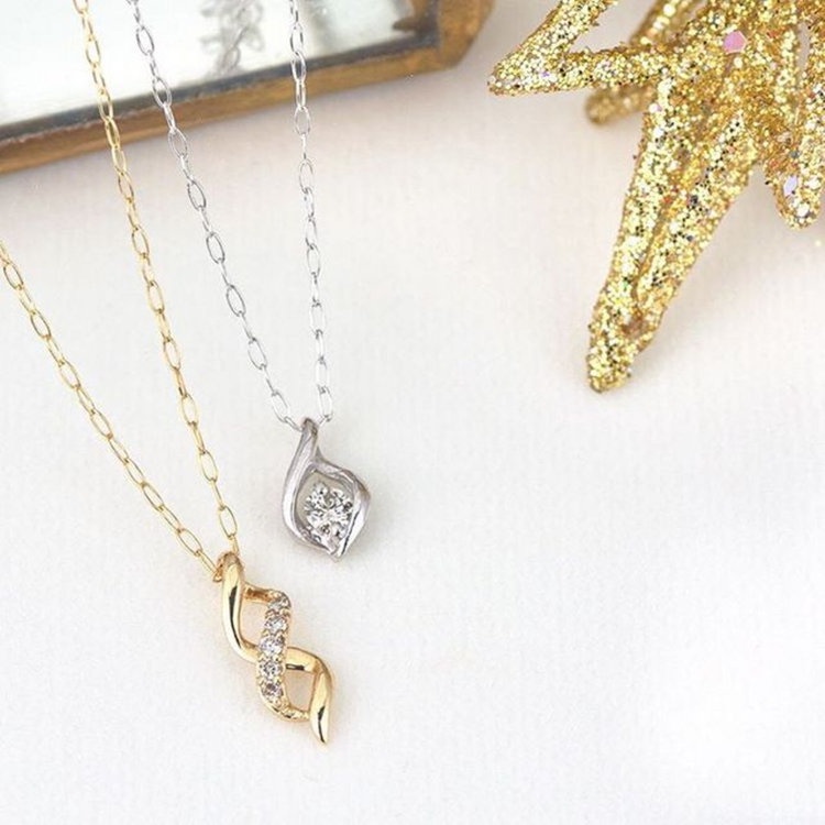 Dây chuyền vàng ribbon đính kim cương ESTELLE