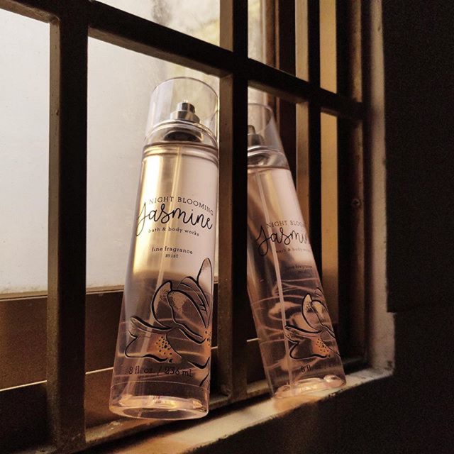Body mist Night Blooming Jasmine xịt thơm toàn thân