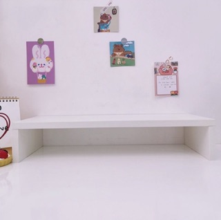 Kệ gỗ trắng để bàn decor bàn học