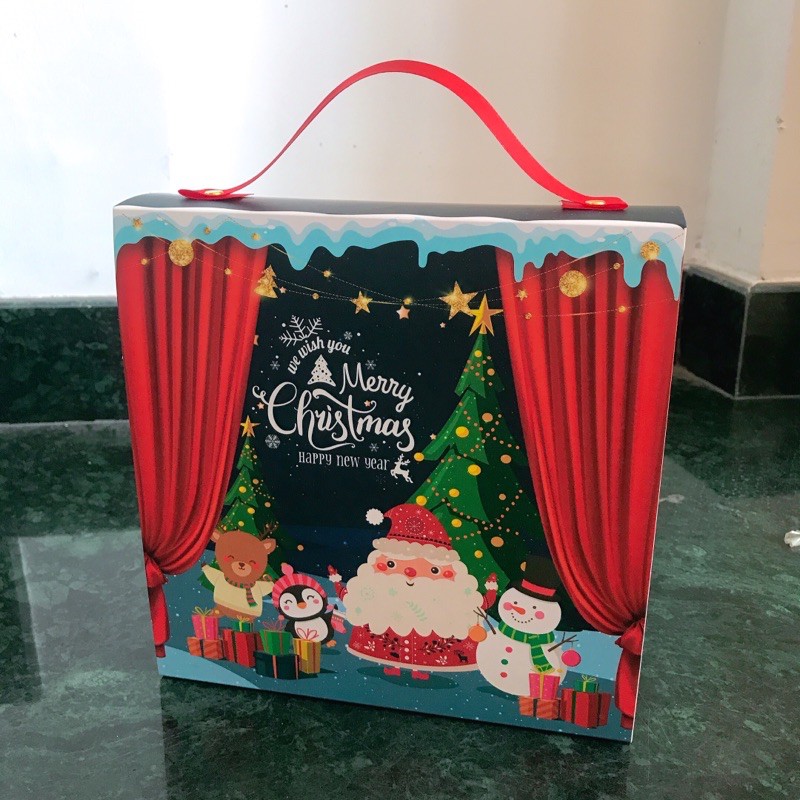 Hộp Noel dùng đựng quà tặng, bánh kẹo - tặng kèm khay chia ngăn nhũ vàng + 1 Tag Noel xinh xắn | BigBuy360 - bigbuy360.vn