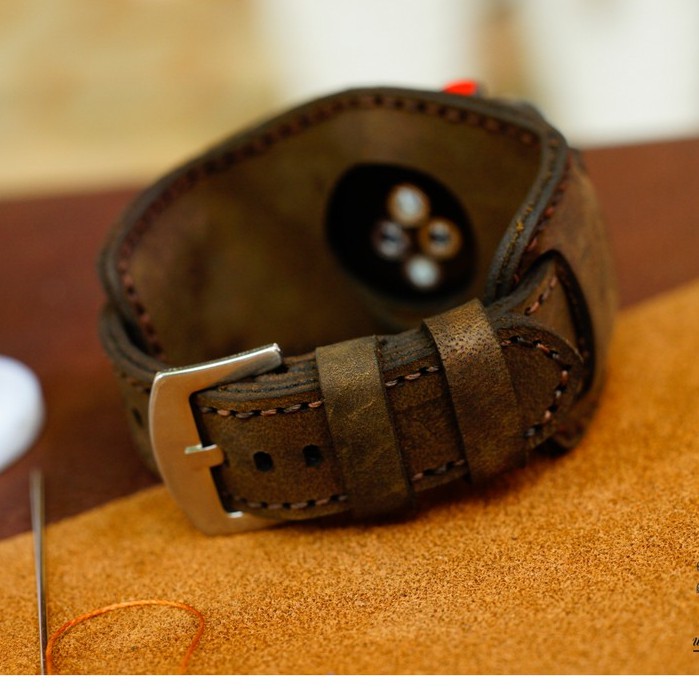 Dây Apple Watch , iWatch , iphone Watch da bò nâu đất kèm tấm đệm chống mồ hôi RAM Leather Bundstrap b2 kiểu quân đội
