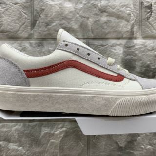 < VIDEO + ẢNH THẬT > GIÀY SNEAKER TRẮNG KẺ ĐỎ THẤP CỔ