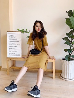 Đầm suông basic xẻ tà