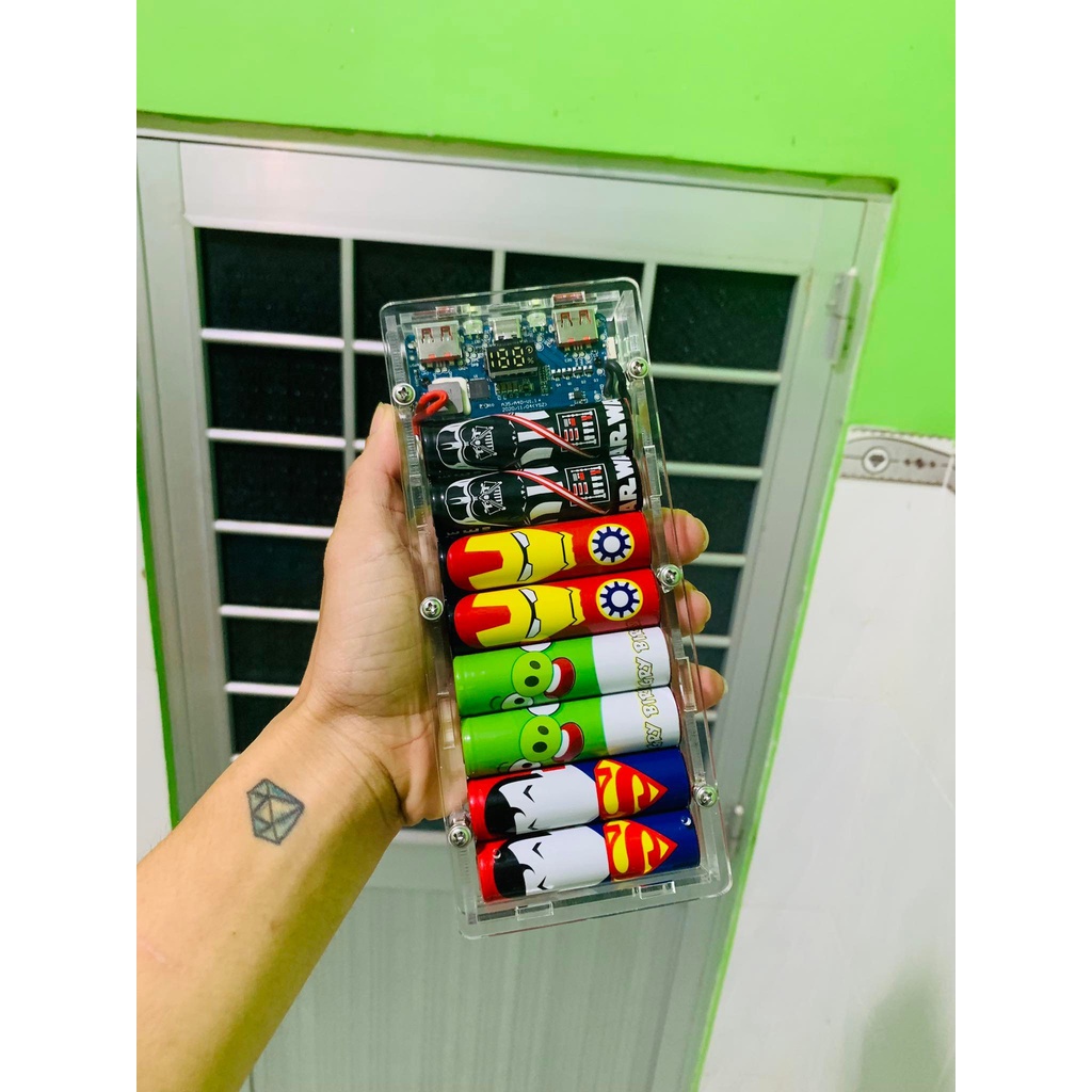 Sạc dự phòng mica trong suốt có hỗ trợ sạc nhanh 18-22,5W