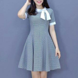 đầm caro nơ cổ