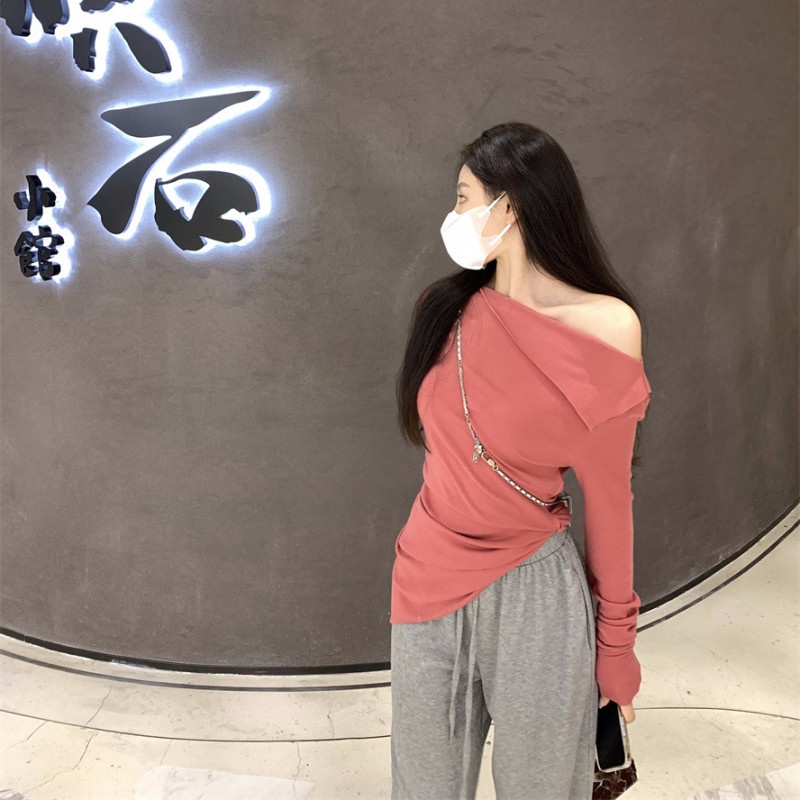 Áo Thun Tay Dài Thiết Kế Lệch Vai Quyến Rũ