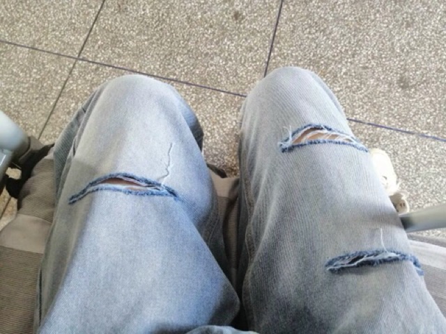 Quần slim baggy jeans suông rách đùi ulzzang kèm ảnh thật