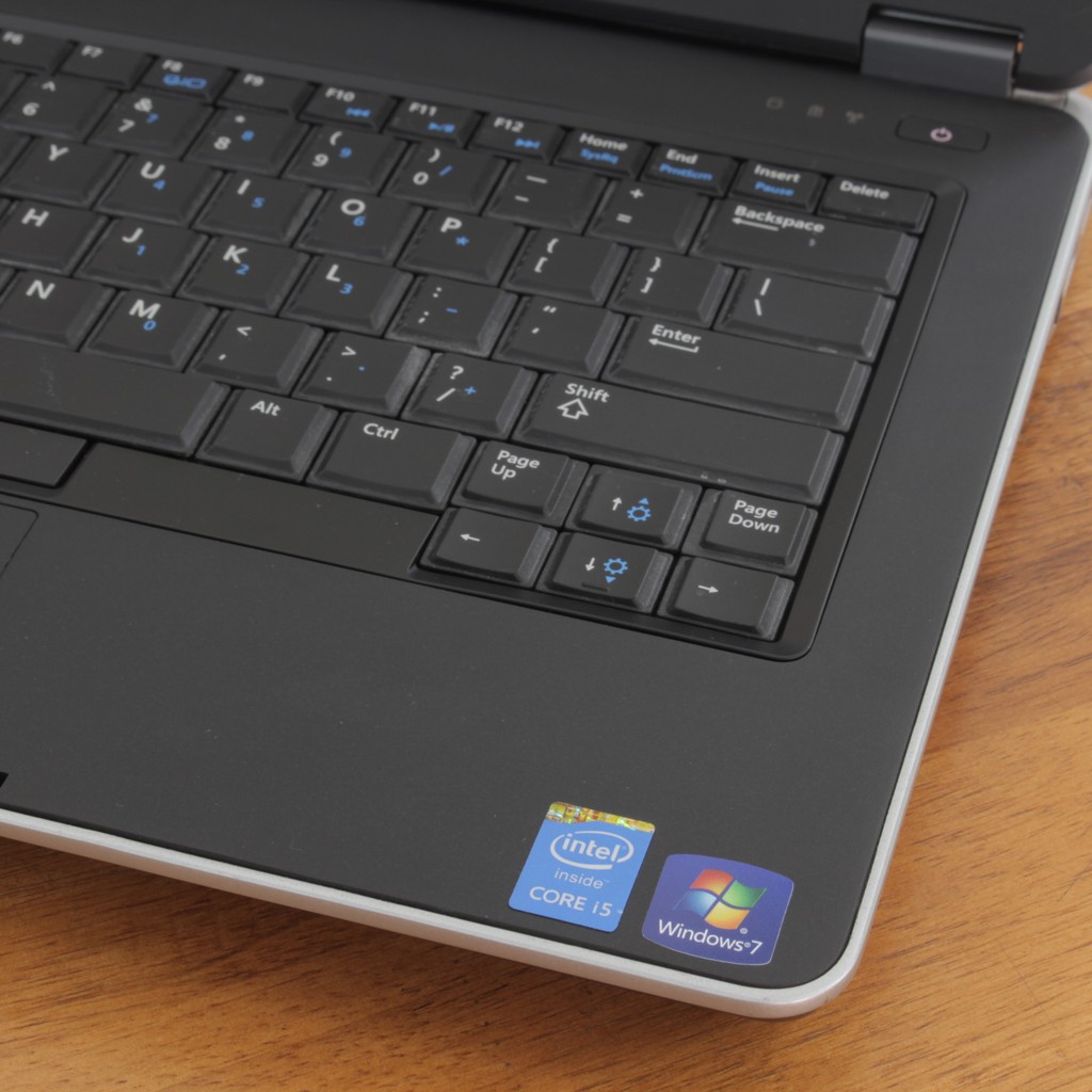 Laptop DELL Latitude E6440 14.1'' Core I5 3.30GHz 4G 120G SSD [màu bạc] | BigBuy360 - bigbuy360.vn