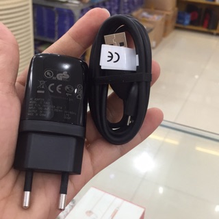 Bộ củ sạc HTC -Củ 5V-1A và dây sạc HTC micro USB- hàng zin theo máy