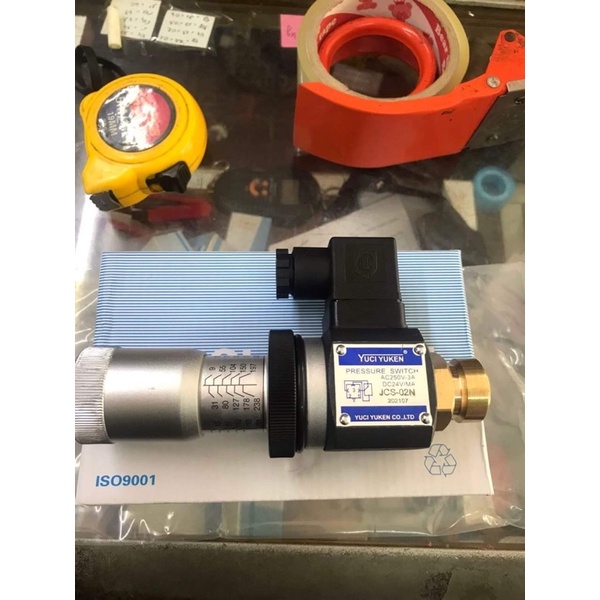Công tắc áp suất dầu HJCS-02