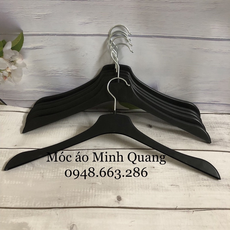 móc treo quần áo-móc nhựa đen-mắc nam vai dẹt-chuyên dùng cho shop thời trang-gia đình-cá nhân,..