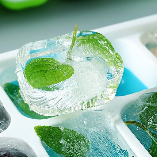 Khay trữ đông đựng đồ ăn dặm cho bé làm đá có đế silicon và nắp LABAMO