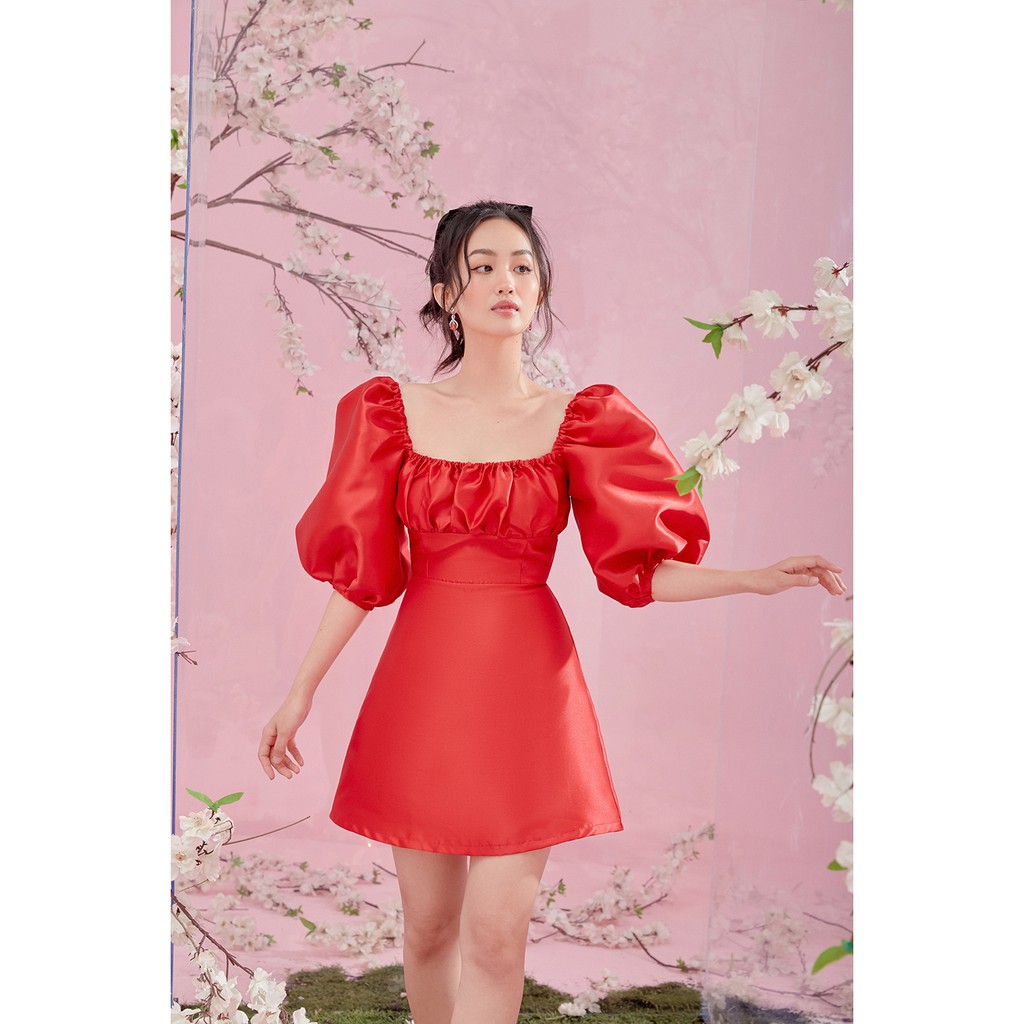 Đầm SheByShj tay phồng màu đỏ - Sandra Dress | BigBuy360 - bigbuy360.vn