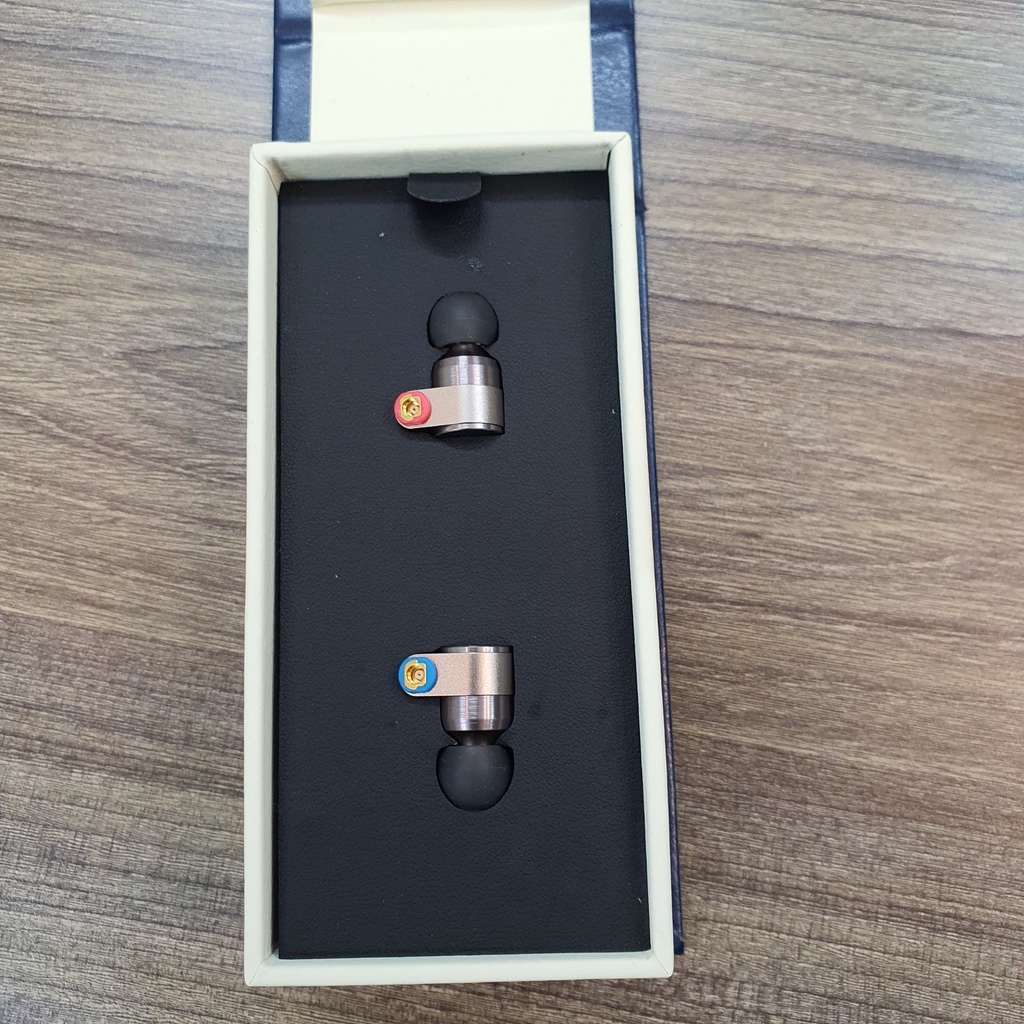 Tai nghe Tin hifi T2, dây 3.5mm, âm thay hay, giá tốt, housing có thể tháo rời