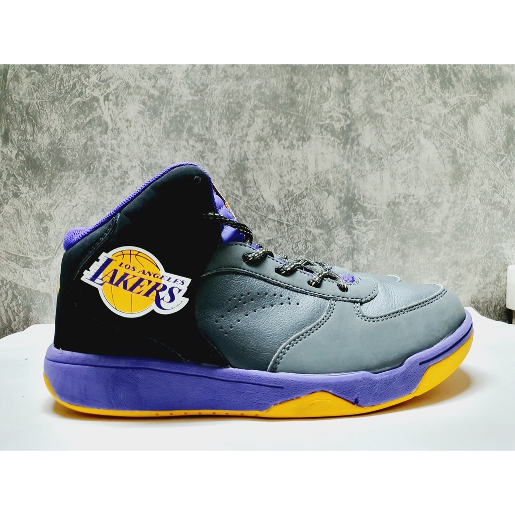 2hand- (Size 38) Giày thể thao bóng rổ tím