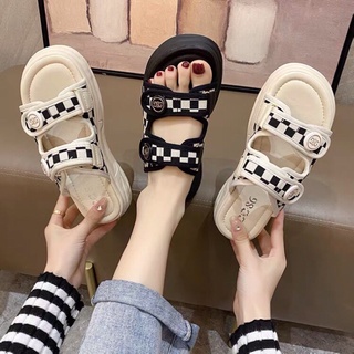Dép nữ 2 quai gắn chữ hàng đẹp sale 50k zai 35,39