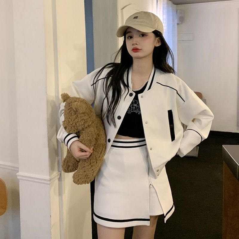 Set đồ 2 mảnh gồm áo khoác dáng ngắn + chân váy lưng cao phong cách Hông Kông thời trang vintage cho nữ