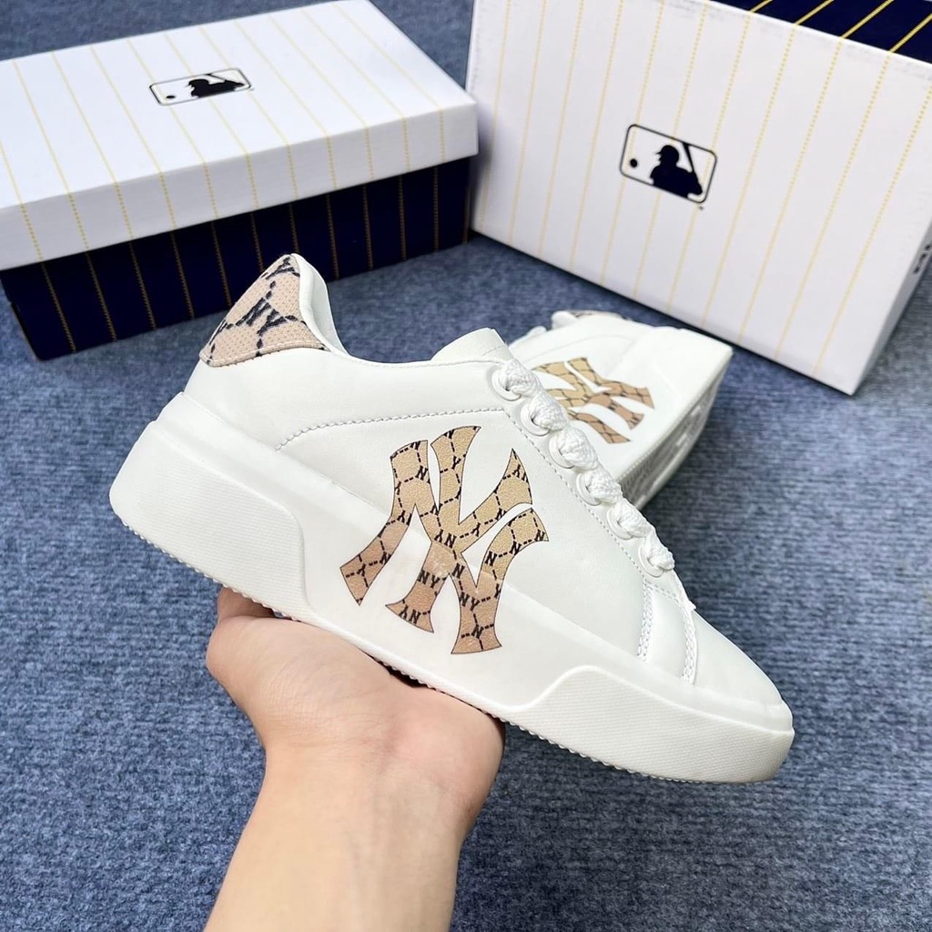 Giày thể thao MC Queen đen trắng hoạ tiết nam nữ Giầy sneaker MLB gót nhung bản mới hot hit 2022