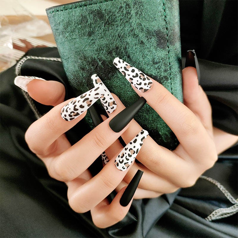 Set 24 Móng Tay Giả Phong Cách Châu Âu Cá Tính