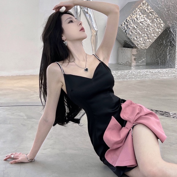 Đầm Hai Dây Ôm Dáng Xẻ Tà Đính Nơ Màu Hồng Quyến Rũ Thời Trang Mùa Hè Phong Cách Hàn Quốc Cho Nữ