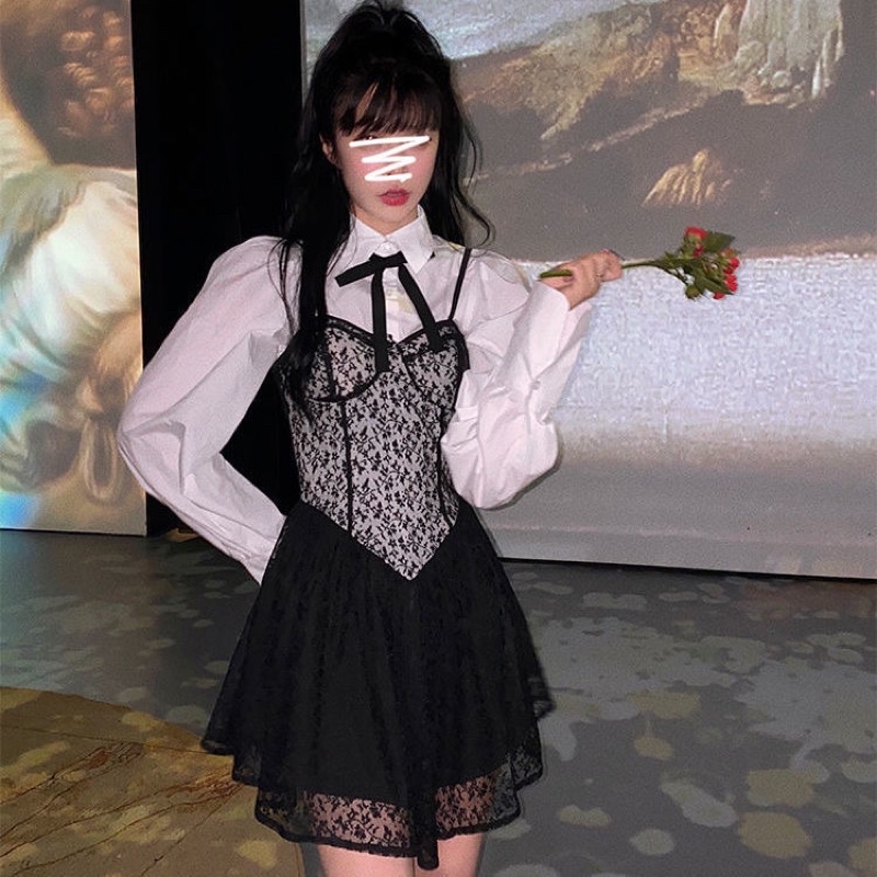 Set áo sơ mi trắng và váy xoè dáng corset phối ren hàng taobao