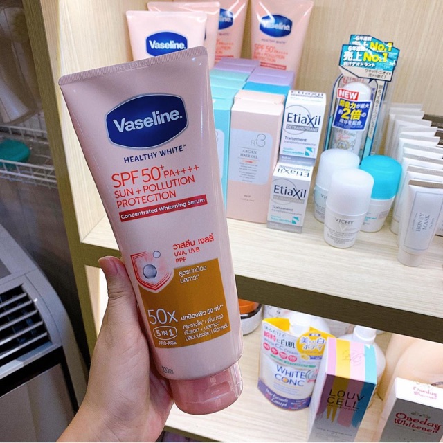 Dưỡng thể Vaseline