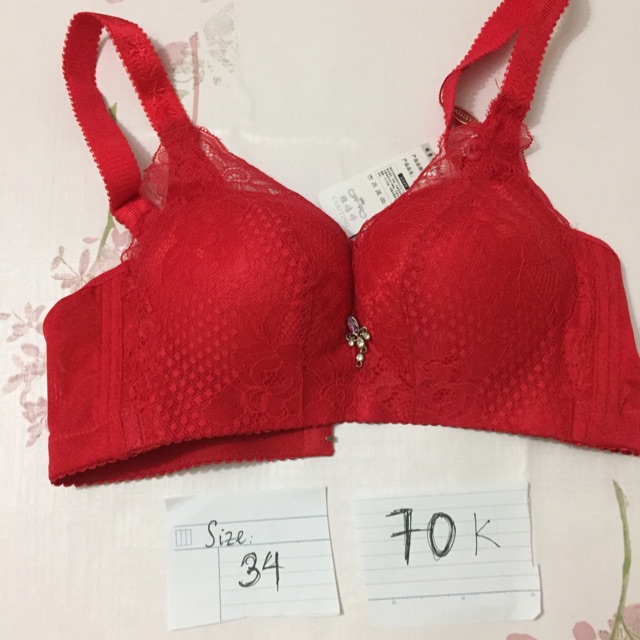 3 chiếc áo ngực của chị Thao Huynh