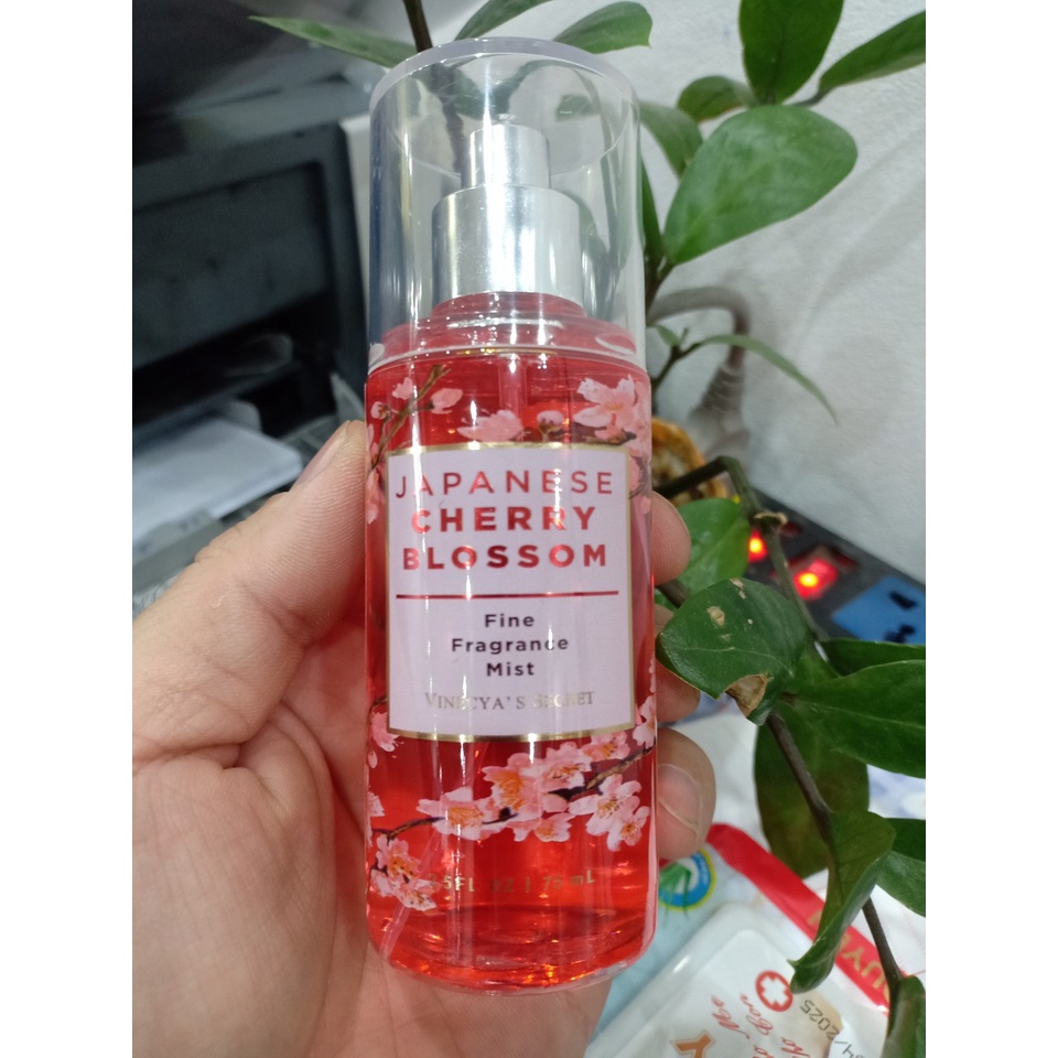Xịt Thơm Toàn Thân Bath And Body Works Body Mist 75ml - Mẫu Chải Nhỏ 75ml