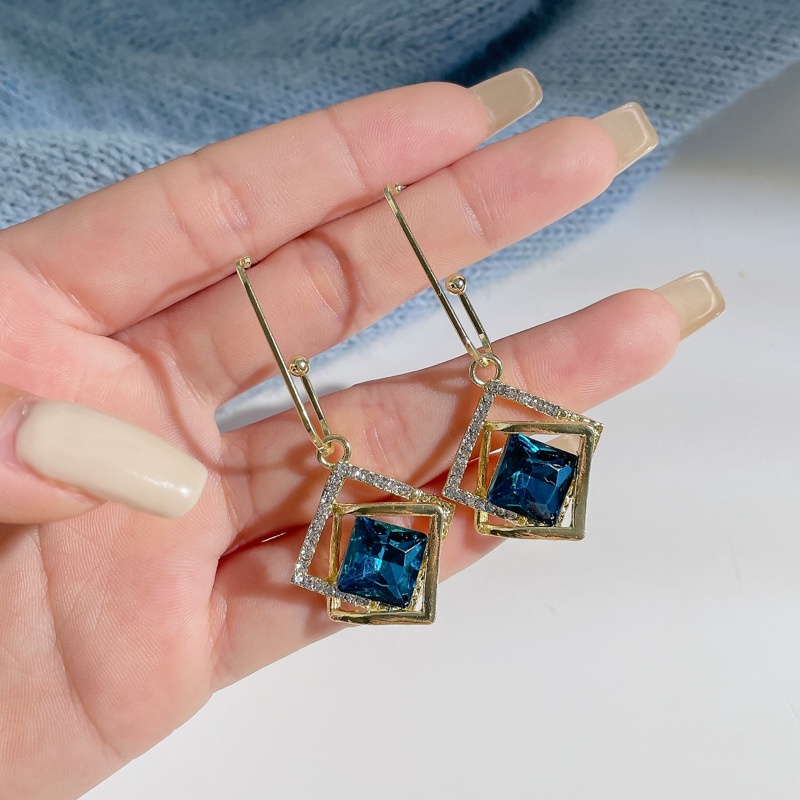 Bông Tai Nhỏ Thời Trang Hàn Quốc Dành Cho Nữ 2022