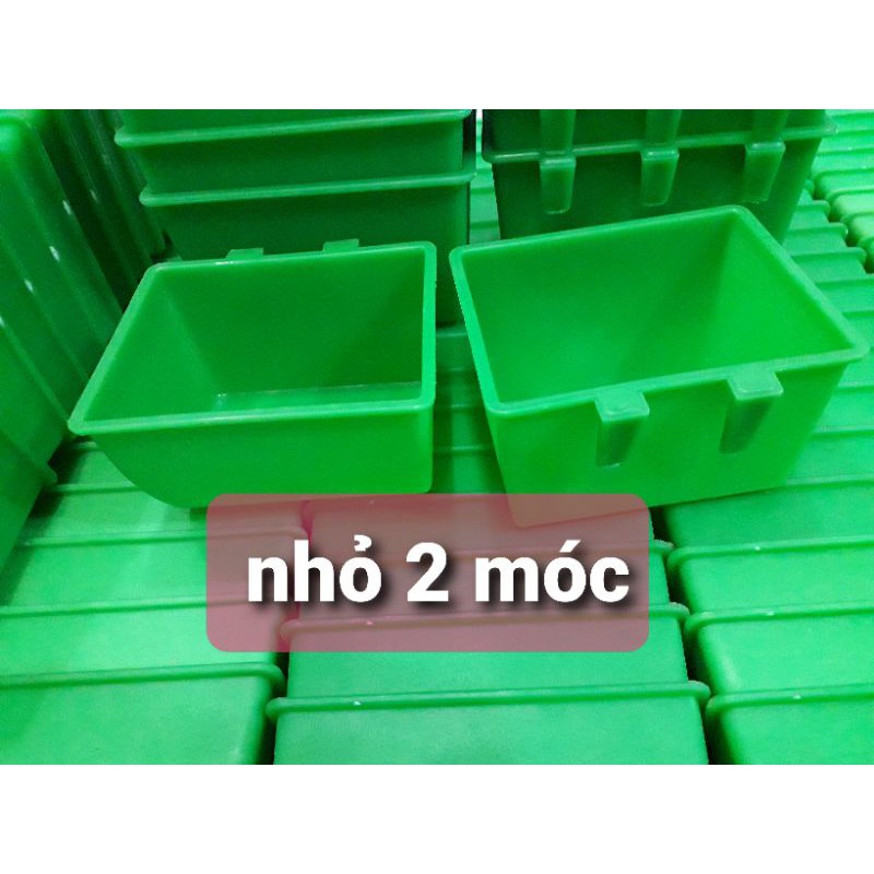 Máng ăn gà đá. máng uống gà đá 10x12cm và 6x8cm