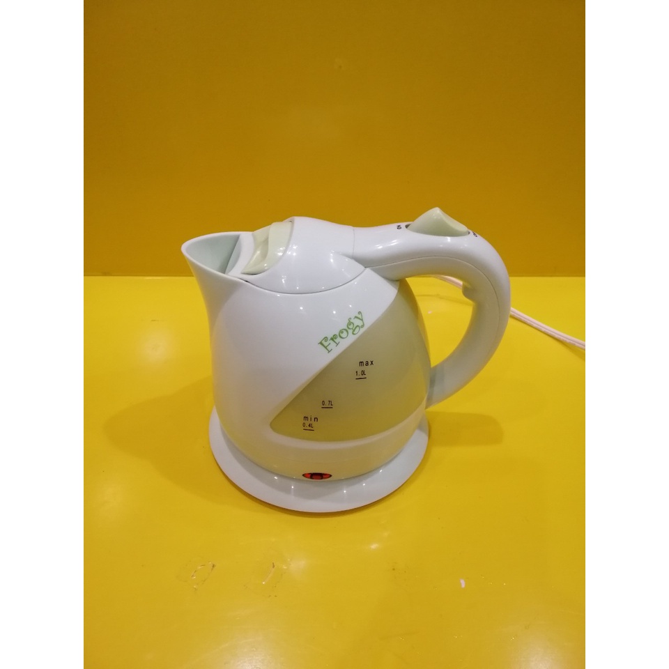 Ấm siêu tốc nội địa Nhật Frogy DP-310 (1.0L)