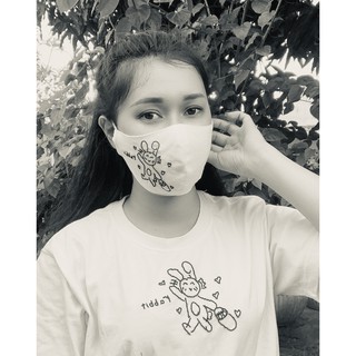 KHẨU TRANG VI FLEUR THÊU TAY HANDMADE HỌA TIẾT THỎ CON