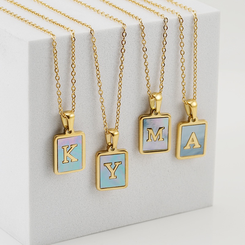 Vòng cổ Thép Titan Mặt 26 Chữ Cái Tiếng Anh Vỏ Thép Không Gỉ Cá Tính Thời Trang Cho Nữ