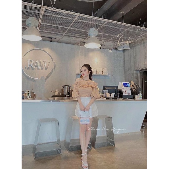Áo bẹt vai nhún tay phồng T0U4