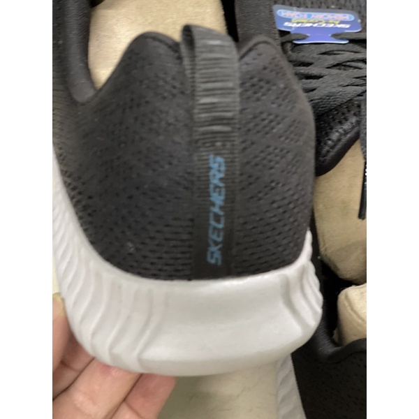 Giày thể thao Sketcher