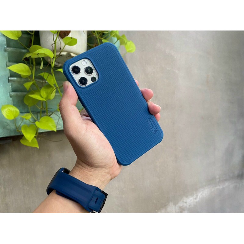 Ốp lưng iPhone 12 Pro Max, iPhone 12 Pro, iPhone 12, iPhone 12 Mini chính hãng Nillkin dạng sần viền mềm.