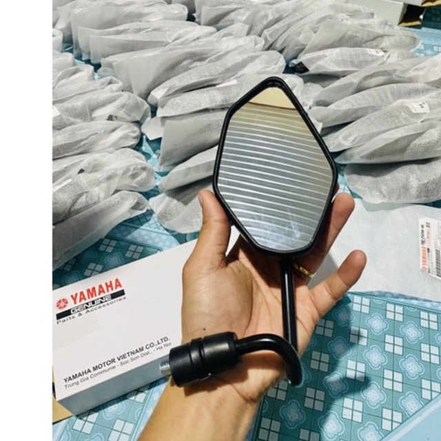 Kính chiếu hậu xe máy uốn cong (chính hãng YAMAHA)