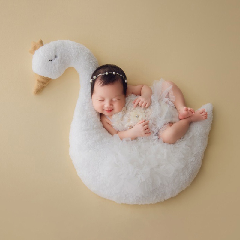 Đệm Gối Hình Thiên Nga Dùng Làm Phụ Kiện Chụp Ảnh Cho Bé Sơ Sinh