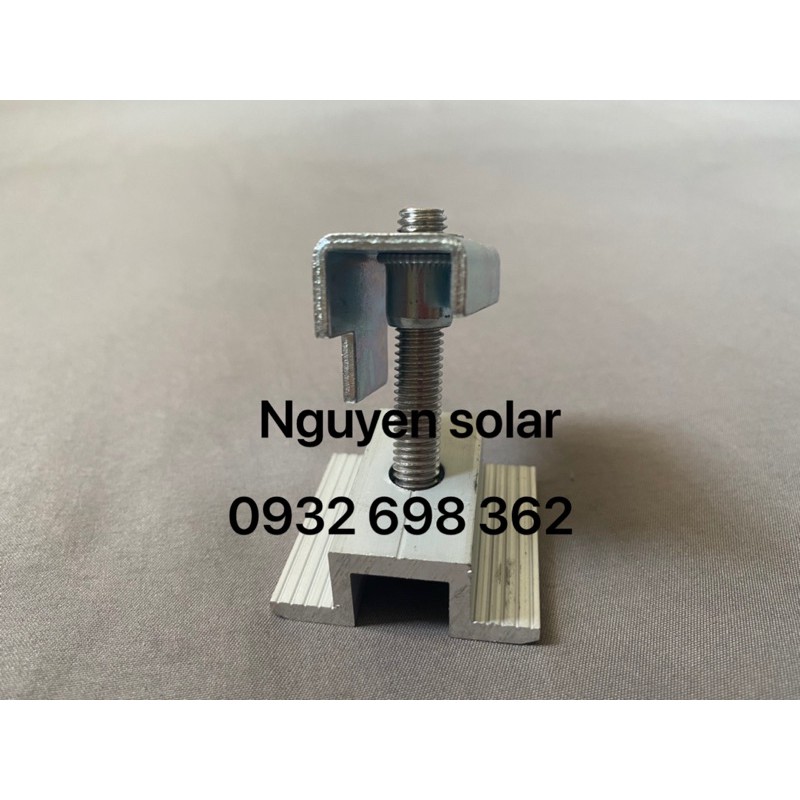 Bát Kẹp Giữa Tấm Pin Năng Lượng Mặt Trời Sân Vườn_Nhôm NK_Bát T Solar _Kích Thước 35-40 MMz_Mẫu 02