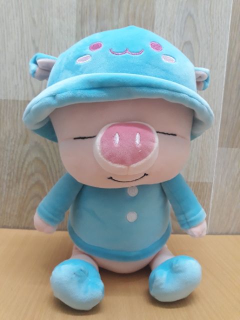 Gấu bông lợn con đội mũ