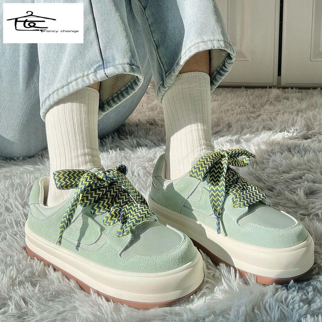 Phiên bản Hàn Quốc giày thể thao nữ đế dày thoải mái và thoáng khí màu xanh lá cây phiên bản Hàn Quốc